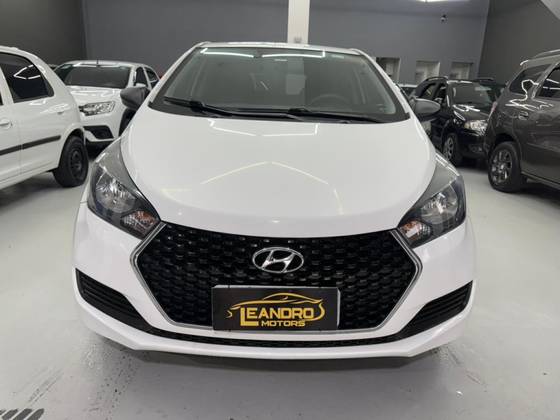 HYUNDAI HB20 1.0 UNIQUE 12V FLEX 4P MANUAL HYUNDAI HB20 1.0 UNIQUE 12V FLEX 4P MANUAL